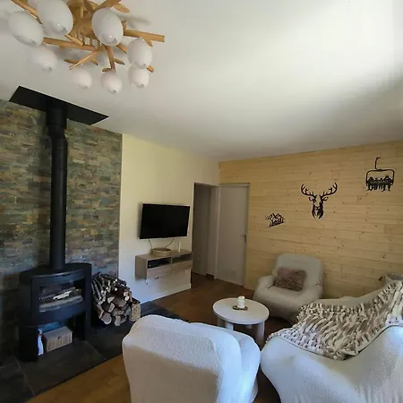 Un Refuge Chaleureux Au Coeur Du Mourtis Chalet